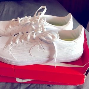 New in box, men’s NIKE size 13us, clean white never worn low athletic shoes